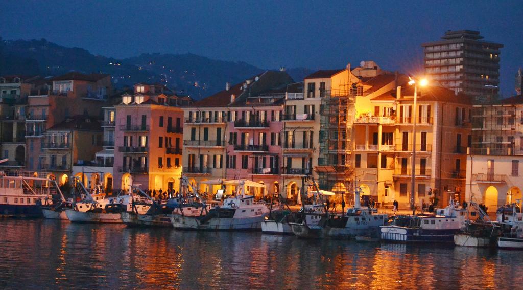 Apartamento Da Alessia Riva Ligure Exterior foto