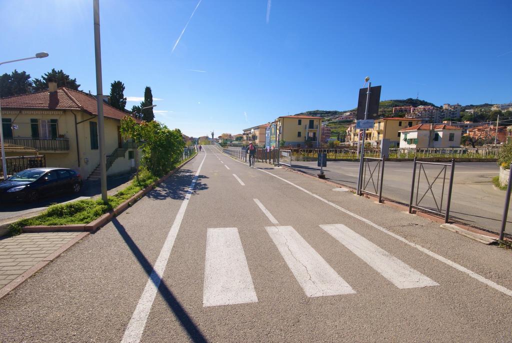 Apartamento Da Alessia Riva Ligure Exterior foto