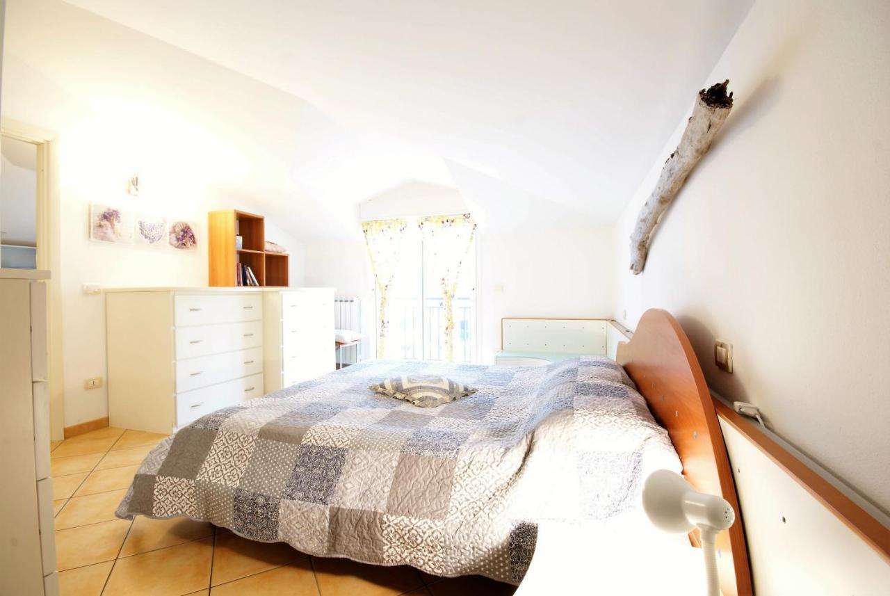 Apartamento Da Alessia Riva Ligure Exterior foto